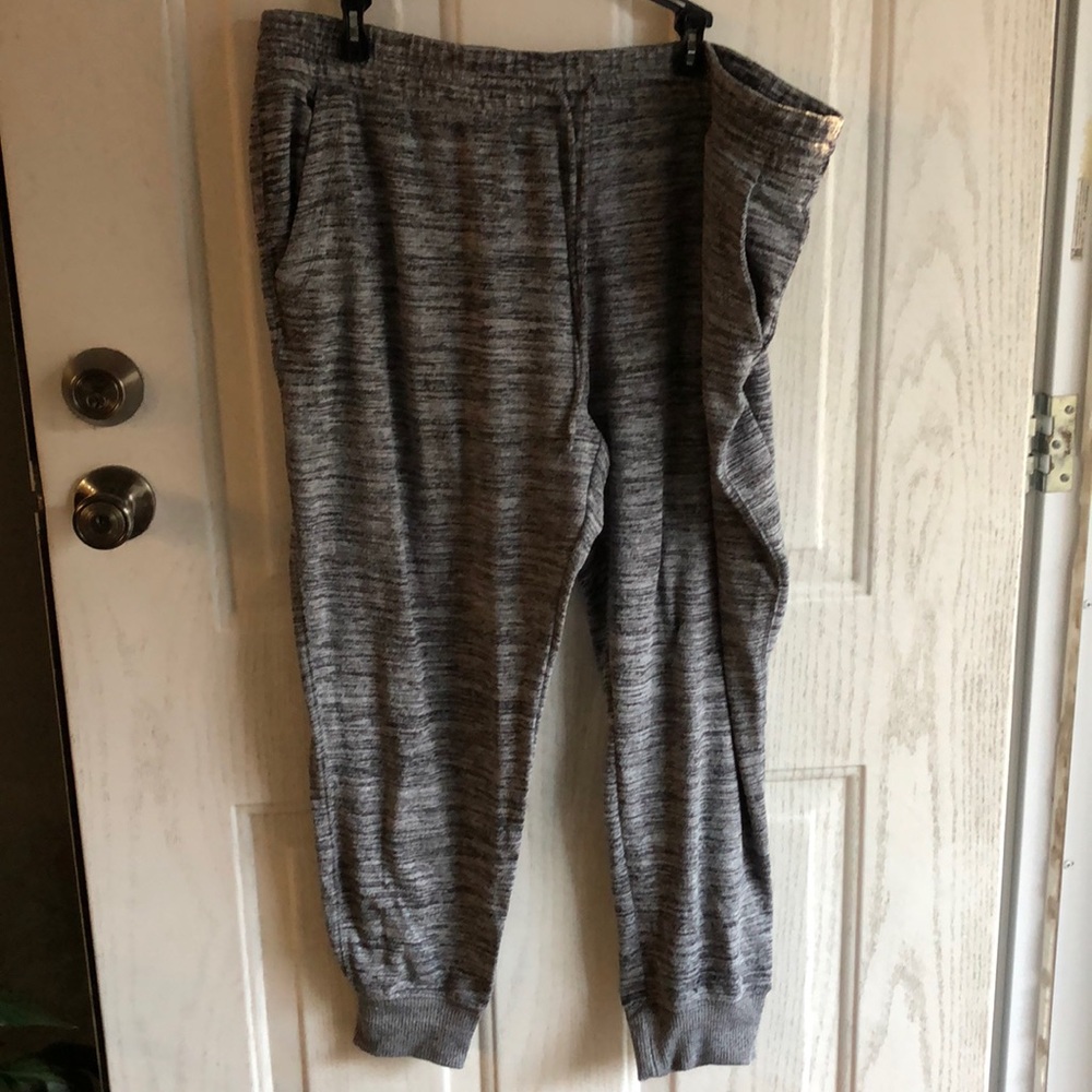 Xersion joggers